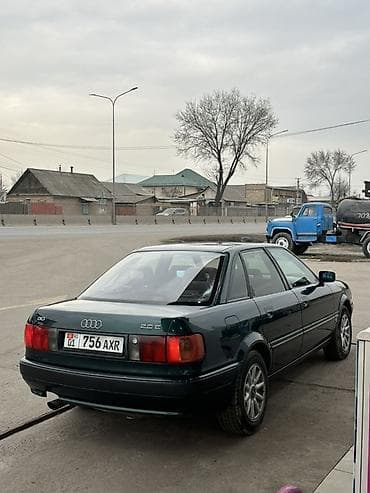 Унаа сатуу: Audi 80: 1993 г., 2 л, Кол менен иштөөчү, Бензин, Седан — 5
