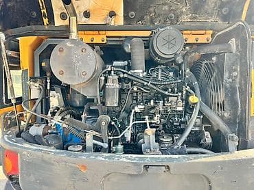 червяк 124: Экскаватор, Hyundai, 2013 г., Колесный — 9