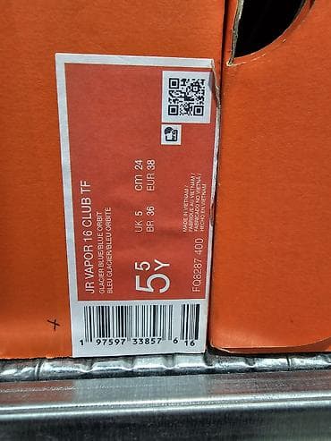 Спорт жана хобби: Оригинал Европа бутсы/сороконожки Nike Mercurial (для игры на — 9