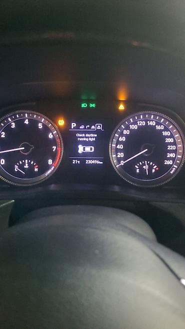 Продажа авто: Hyundai Sonata: 2019 г., Автомат, Седан — 3