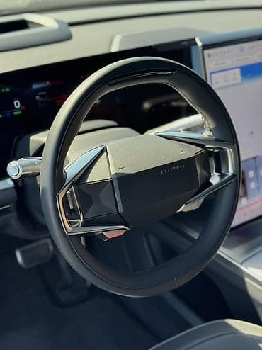 yuan plus byd: 🚘 В Бишкеке в наличии — HiPhi Y 📅 2023 года выпуска ⚡️ — 10