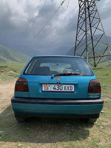 Унаа: Volkswagen Golf: 1993 г., 1.8 л, Кол менен иштөөчү, Бензин, Хетчбек — 7