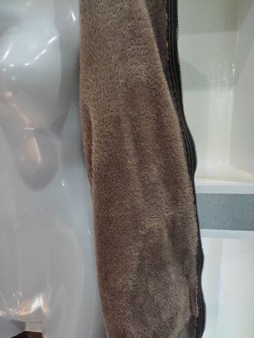 женский пиджак куртку: Продаю осеннюю куртку. Утеплённые, яркая, мягкая, очень удобная — 3