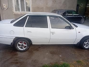 Унаа сатуу: Daewoo Nexia: 1998 г., 1.5 л, Кол менен иштөөчү, Бензин, Седан — 2