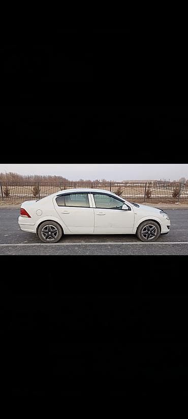 Продажа авто: Opel Astra: 2011 г., 1.8 л, Автомат, Бензин, Седан — 3