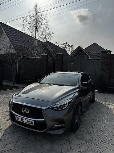 launch 431: Infiniti : 2017 г., 2 л, Робот, Бензин, Хэтчбэк — 2