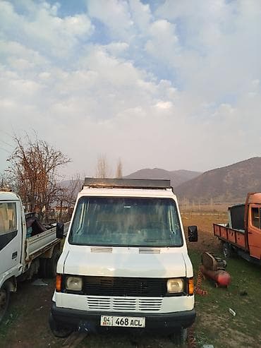 Легкий грузовик, Mercedes-Benz, Дубль, Б/у — 2