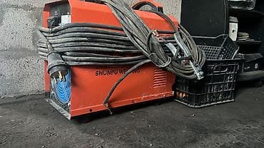 Сварочный инвертор (промышленный), оранжевый корпус. Характеристики и