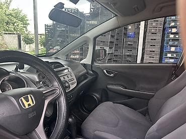 fit rs: Honda Fit: 2009 г., 1.6 л, Автомат, Бензин, Хэтчбэк — 3