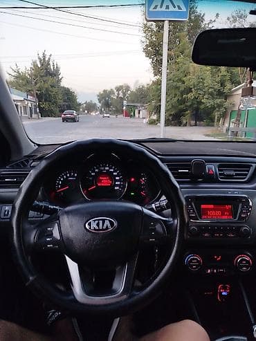рио машина: Kia Rio: 2013 г., 1.6 л, Механика, Бензин, Седан — 4