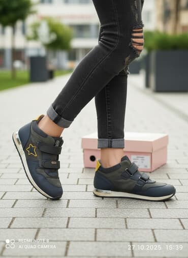 памперсы оптом со склада: Обувь в хорошем состоянии, длина по стельки 23 см — 1