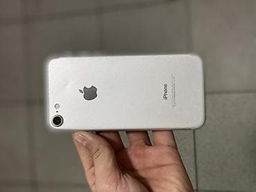 iphone 7: IPhone 7, Серебристый — 1