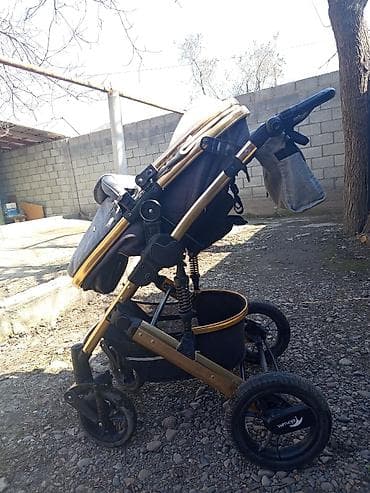 Прогулочная коляска с амортизацией и реверсивным блоком - СРОЧНАЯ