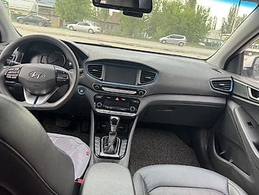 хендай ай 40 хэтчбек: Hyundai Ioniq: 2017 г., Гибрид, Хэтчбэк — 5