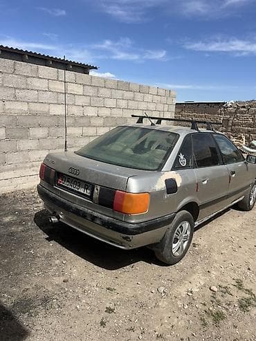 машина bwm: Audi 100: 1989 г., Кол менен иштөөчү, Бензин, Седан — 4