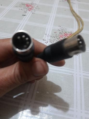 Аксессуары для ПК: Кабель с разъёмами DIN 5 pin (штекер–штекер). Особенности: - Два — 1