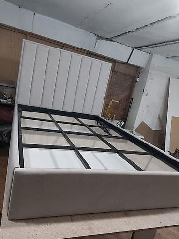 кастер: Мягкие кровати с высоким изголовьем и подъемным основанием на заказ — 3