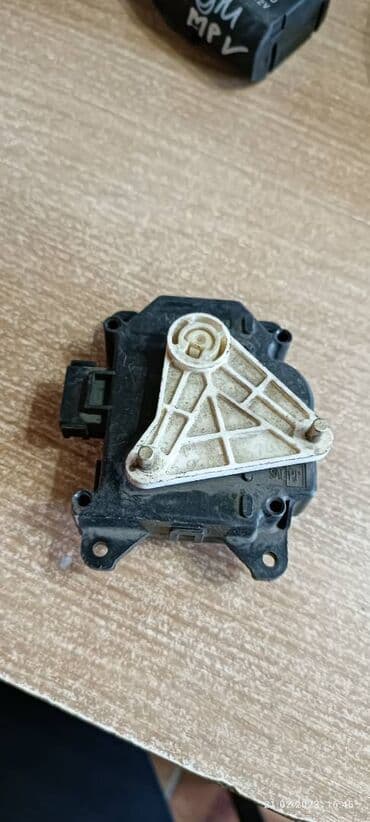 сколько весит катализатор хонда аккорд 7: Honda Accord CF7 актуатор заслонки печки, Хонда Аккорд ЦФ7 — 3