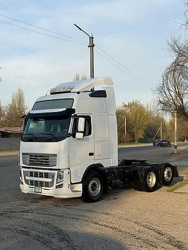 фара volvo fh12: Тягач, Volvo, 2011 г., Без прицепа — 1