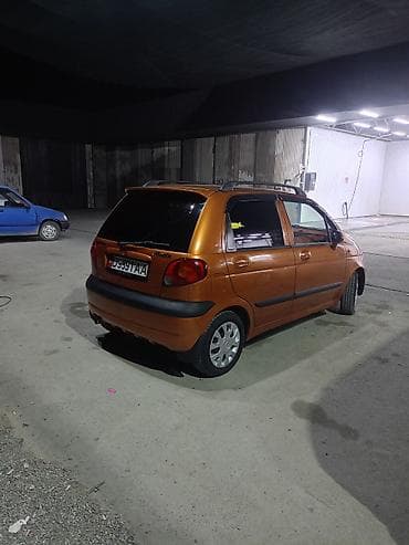 Унаа сатуу: Daewoo Matiz: 2003 г., 0.1 - engine capacity л, Кол менен иштөөчү, Бензин, Хетчбек — 4