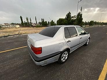 forester sg9: Volkswagen Vento: 1993 г., 1.8 л, Механика, Седан — 5