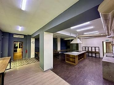 red centr: Аренда офисов, 100 м², В жилом комплексе — 1