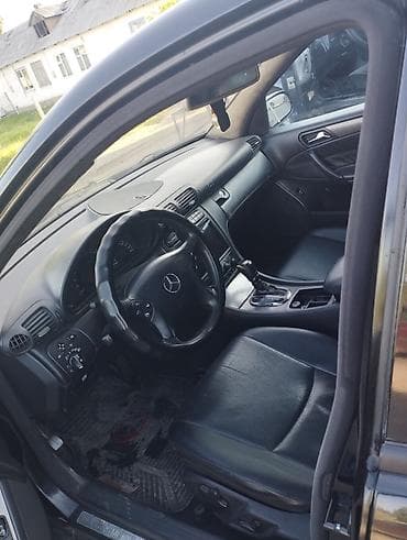 Mercedes-Benz C-Class: 2001 г., 2 л, Автомат, Бензин, Седан — 5