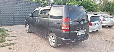 ноах: Toyota Noah: 2004 г., 2 л, Автомат, Бензин, Минивэн — 3
