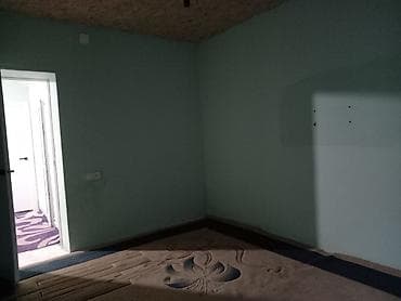 задаю кафе: Үй сатылат бышык кирпичтен, 5 бөлмөлүк, свет суу, огород бар, алма — 7