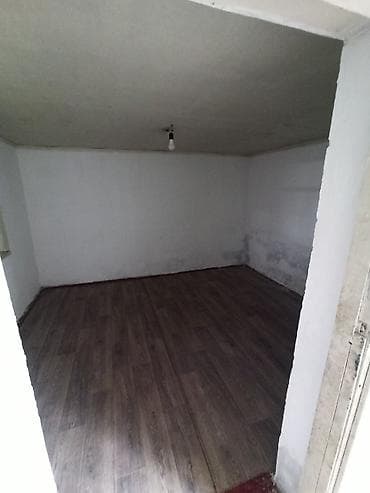 на завод: Продаю участок под бизнес. Контейнер под швейный цех (поместится — 6