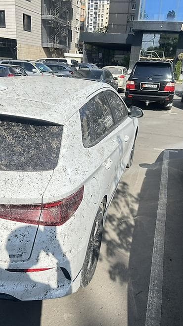 mercedes benz c class: BYD E2: 2022 г., Автомат, Электромобиль, Лифтбек — 6