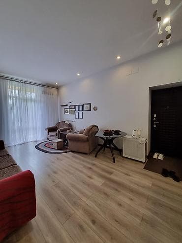продю: 3 комнаты, 70 м², Сталинка, 3 этаж, Евроремонт — 3