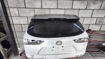 2 8: Крышка багажника Toyota, 2016 г., Оригинал — 2