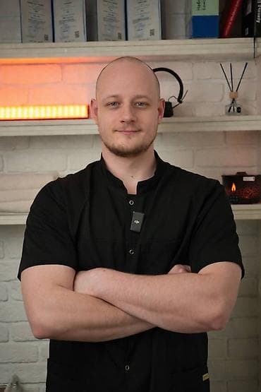 Массаж: Массаж | Остеохондроз, Межпозвоночная грыжа, Протрузия | С выездом на дом, Консультация — 1