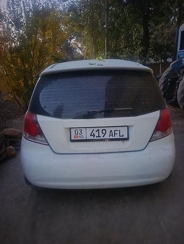 с большим баком: Daewoo Kalos: 2002 г., 1.5 л, Механика, Бензин, Хэтчбэк — 1