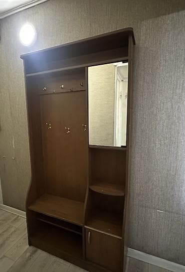 шкаф для прихожей бу: Прихожая модульная из ЛДСП, цвет – тёмное дерево. Б/У 1500 с Состав — 1