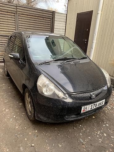 Honda Fit: 2005 г., 1.3 л, Вариатор, Бензин, Хетчбек