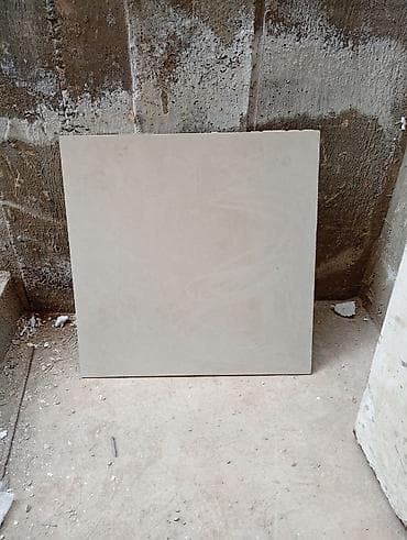 Обои: Квадратная керамическая плитка светлого оттенка. Подойдет для — 1