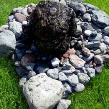 фонтан дома: Фонтаны из натурального камня. А так-же декорирование клумб. Дополнить — 2