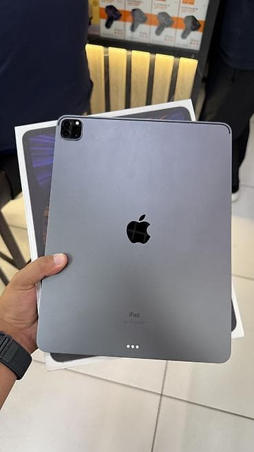 Планшет, Apple, память 128 ГБ, 12" - 13", Wi-Fi, Б/у, Классический цвет - Серый — 1
