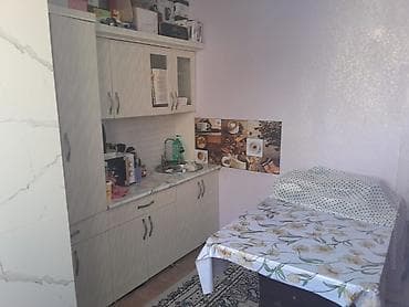 сдаю комнату парню: Продается 1 ком квартира . Особенности и планировка: - Светлая — 9