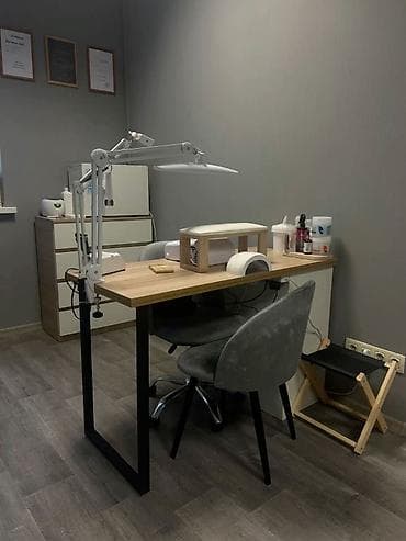 педилантус: Сдаю маникюрный,педикюрный кабинет.Ул Тоголок Молдо-Баялинова — 1