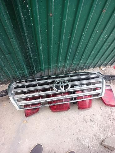 тайота суф: Бампер Toyota, Б/у, Оригинал — 4