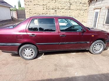 айди 100: Volkswagen Vento: 1995 г., 1.8 л, Ручные, Бензин, Седан — 5