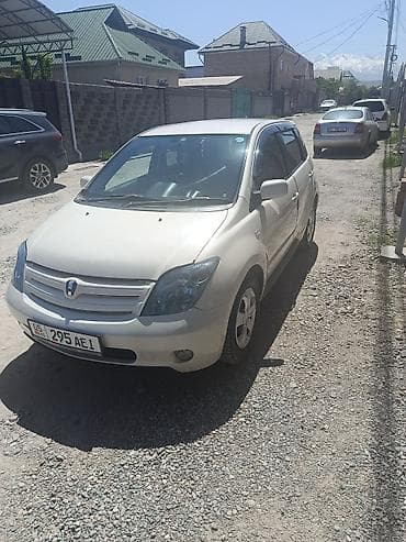 platz vitz: Toyota Ist: 2002 г., 1.5 л, Автомат, Бензин, Хэтчбэк — 1