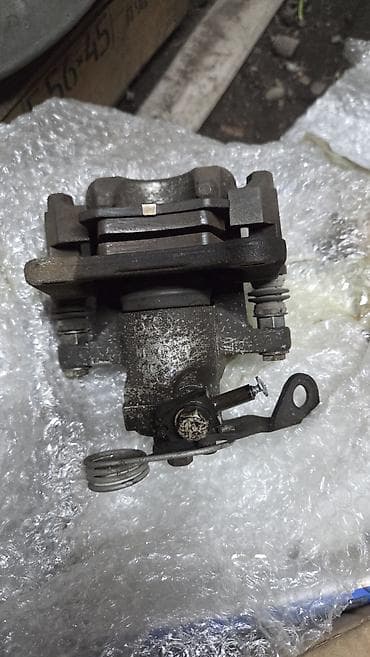 плунжерная пара: Продаю пару задних тормозных суппортов для VAG фирмы Lucas — 5
