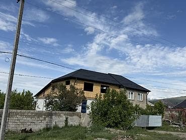 нижный ала арча: Продается дом в центре г. Каракол, в «золотом квадрате», по ул — 2