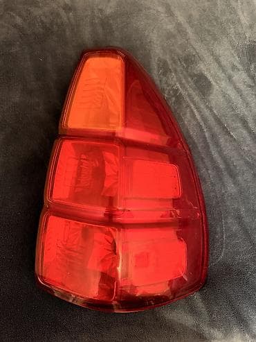 Глушители: Продается задний фонарь (правый) на Lexus' gx470 ориентировочно 5год — 1