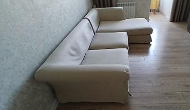 Эмерек: Бурчу бар диван, Жастыктар менен, Үч кишилик — 7