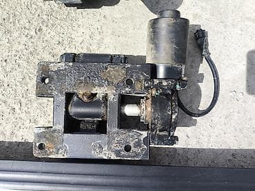 Наружные накладки порогов BMW, 2022 г., Б/у — 3